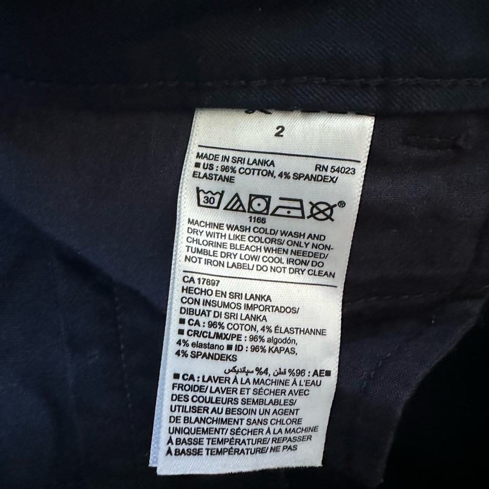 Lot of 3 Women’s Size 2 Pants Jeans Refuge The Limited Old Navy Crop - Picture 8 of 9